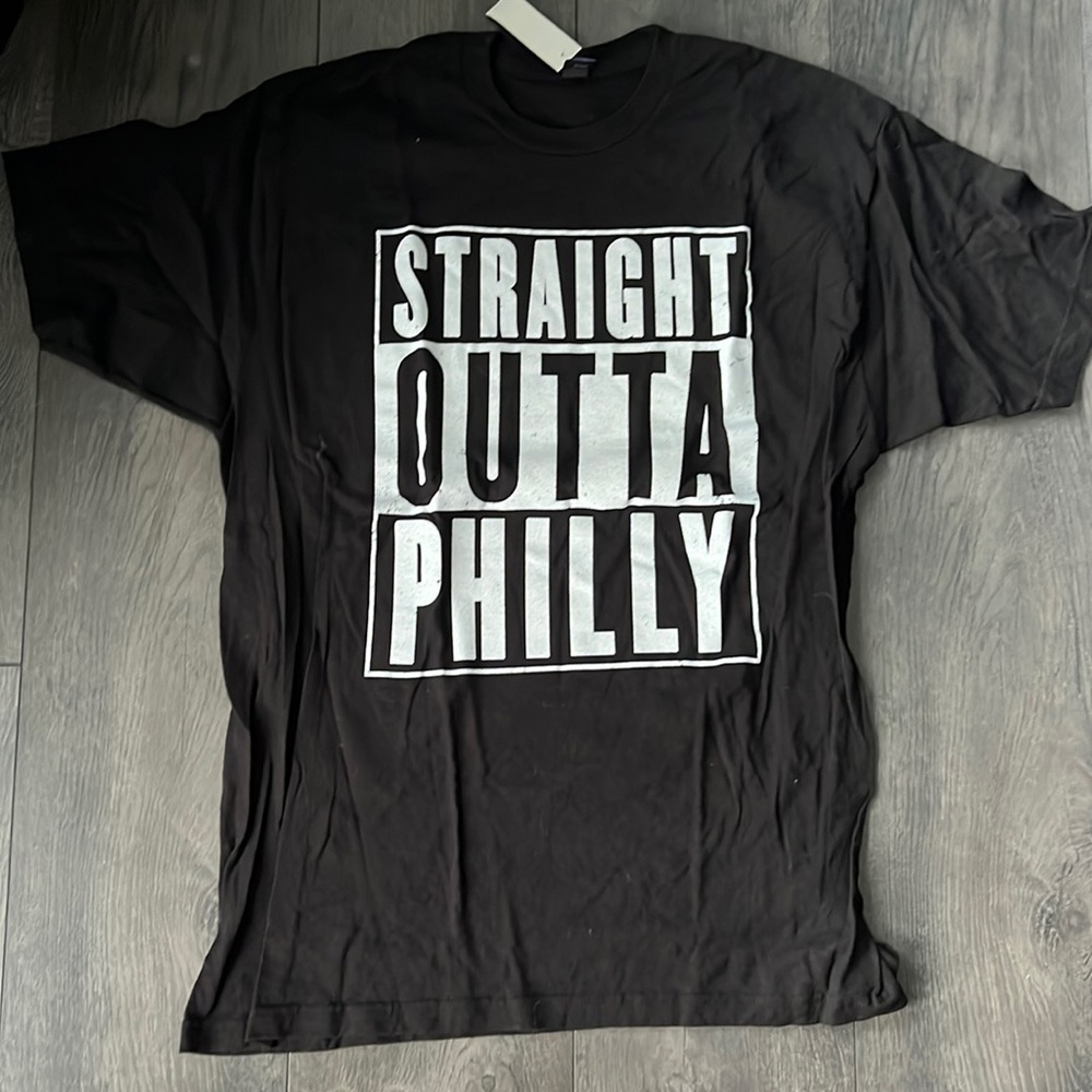 BNWT TEE SHIRT